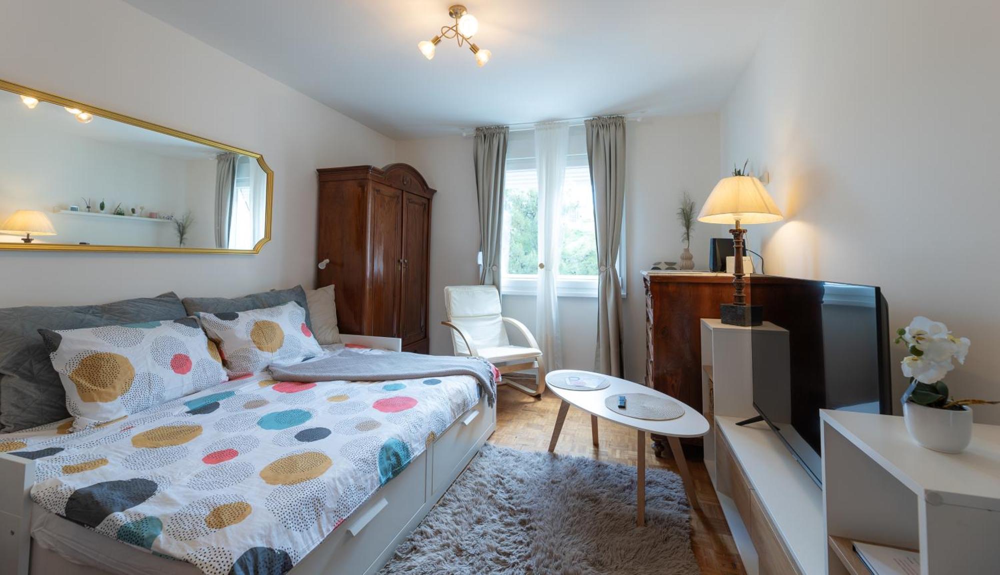 Studio Apartman Providenca Split Buitenkant foto